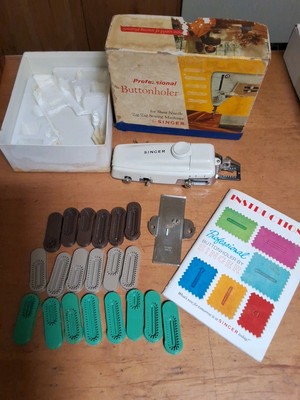 VTG SINGER Professional Buttonholer Slant Needle Zig Zag Sewing Machine 1970