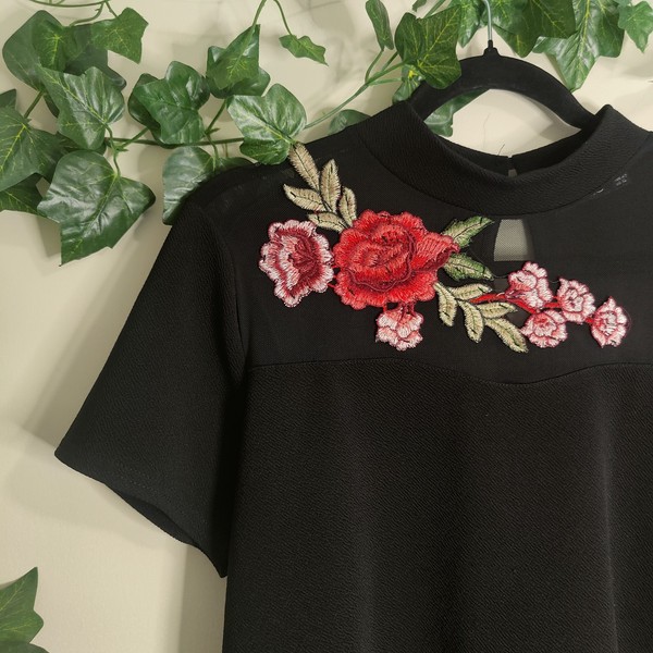 Boohoo Black T-shirt With Floral Embroidery