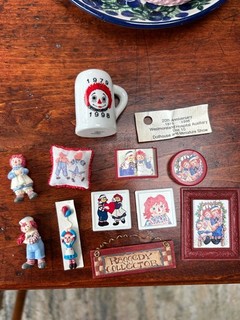 Miniature dollhouse 1:12 Raggedy Ann Andy decor