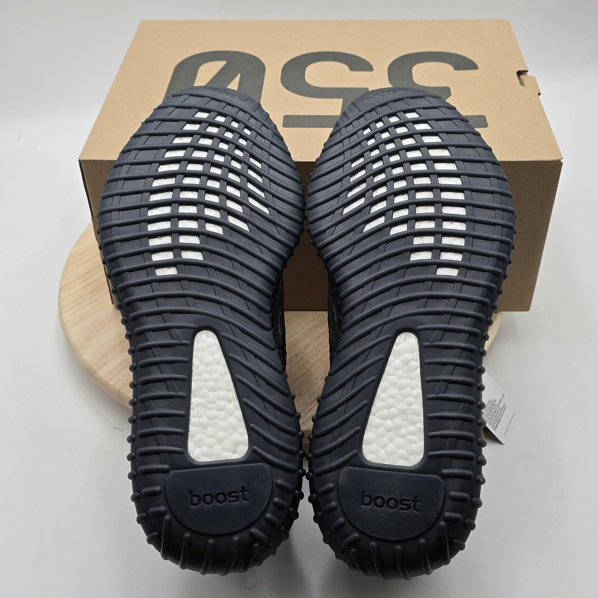 Adidas Yeezy Boost 350 V2 MX Dark Salt Shoes Mens Size 11  display picture 2