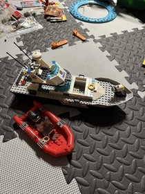 LEGO CITY 60129 Police Patrol Boat (99% Complete) (With Instructions)