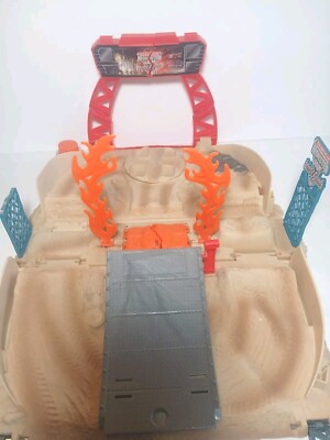 Hot Wheels 2009 Monster Jam World Finals Stunt Stadium Tracks Playset Fold Up 