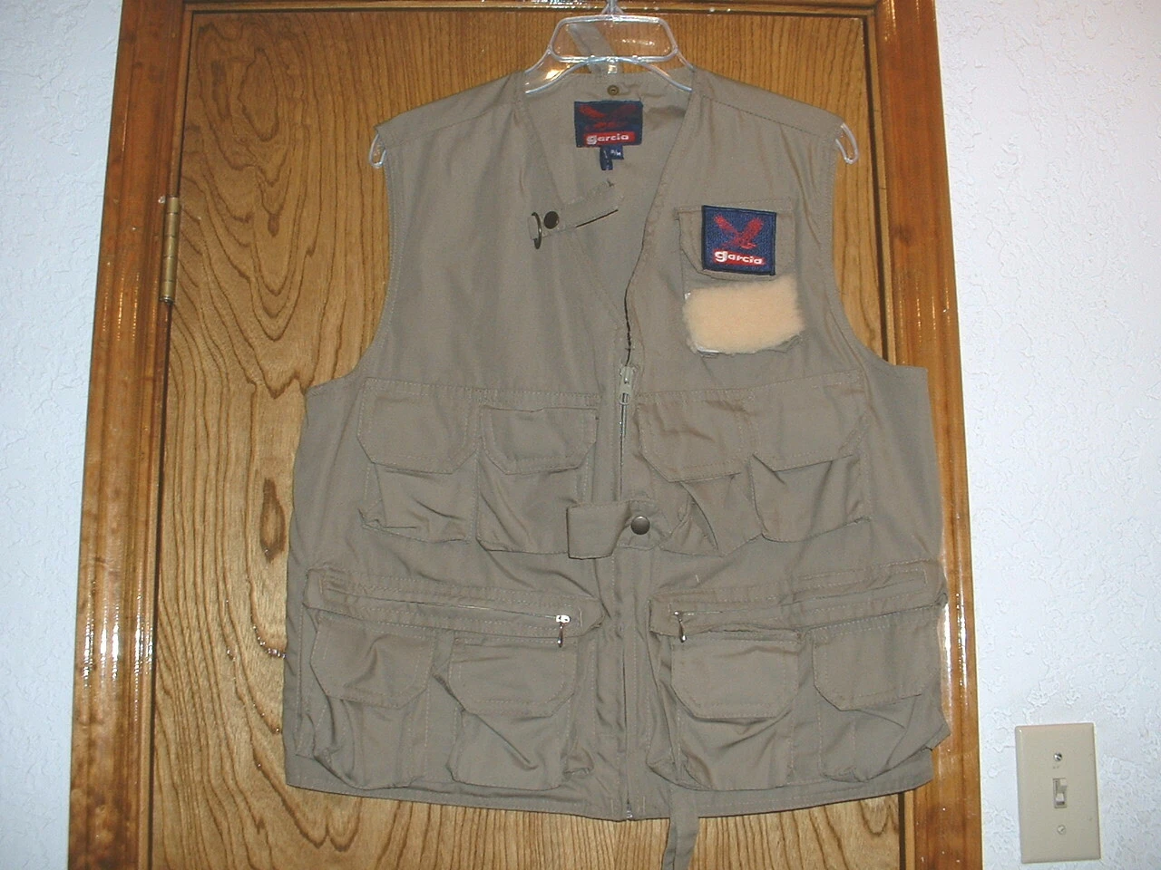 Garcia 16 Pocket Fly Fishing Vest Khaki Small/Medium NWOT