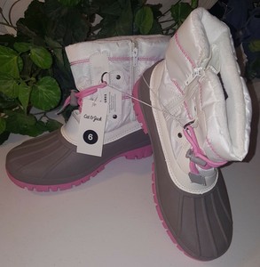 gray and pink duck boots