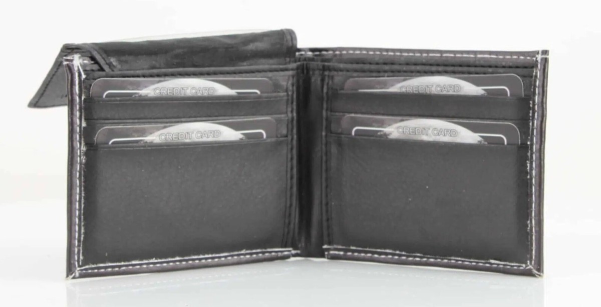 Wolf Howling At Moon Print on Handcrafted Wallet BI-Fold Men's