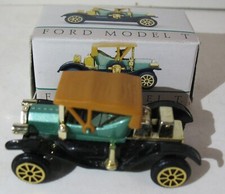 No 304 2001 Reader'sDigest High Speed Plastic Miniature Model T Replica Car 1:64