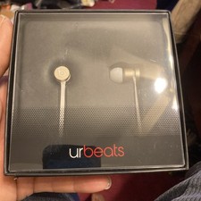 Apple urBeats Wired Earphones Gold Remote Talk iPod iPhone iPad Unused with Case