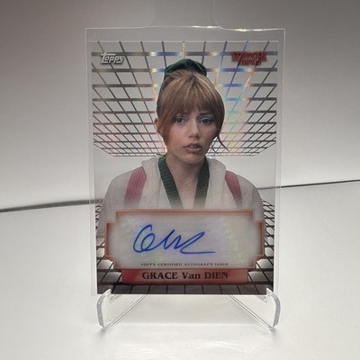 2025 Topps Stranger Things High Tek Grace Van Dien As Chrissy Cunningham Auto SP