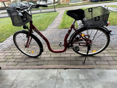 Mifa Citybike 26 Zoll rot tiefer Einstieg Korb Gepäckträger Ständer