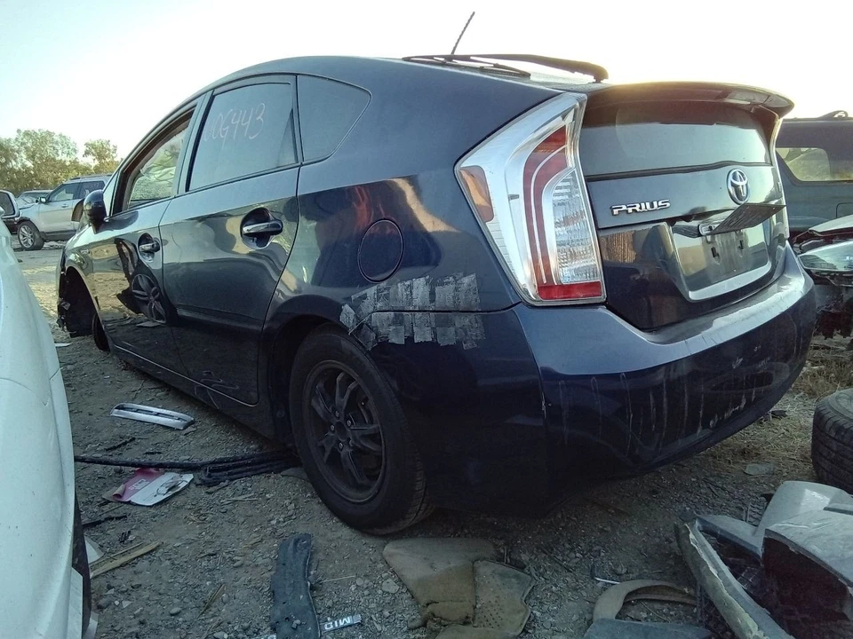 Conjunto de filtro de aire usado se adapta a: Toyota Prius 2014 grado A Foto 3 de 4