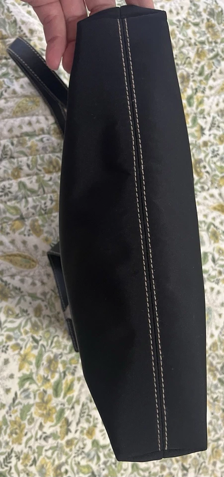 Винтажная женская нейлоновая наплечная сумка Lauren Ralph Lauren черная б/у в отличном состоянии - Изображение 4 из 4