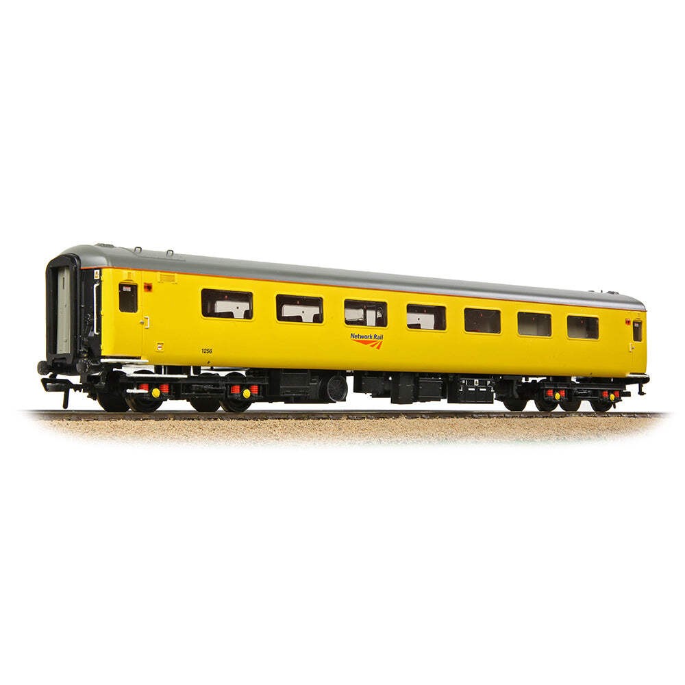 Bachmann 39-689 OO Gauge BR Mk2F Staff Coach Network Rail