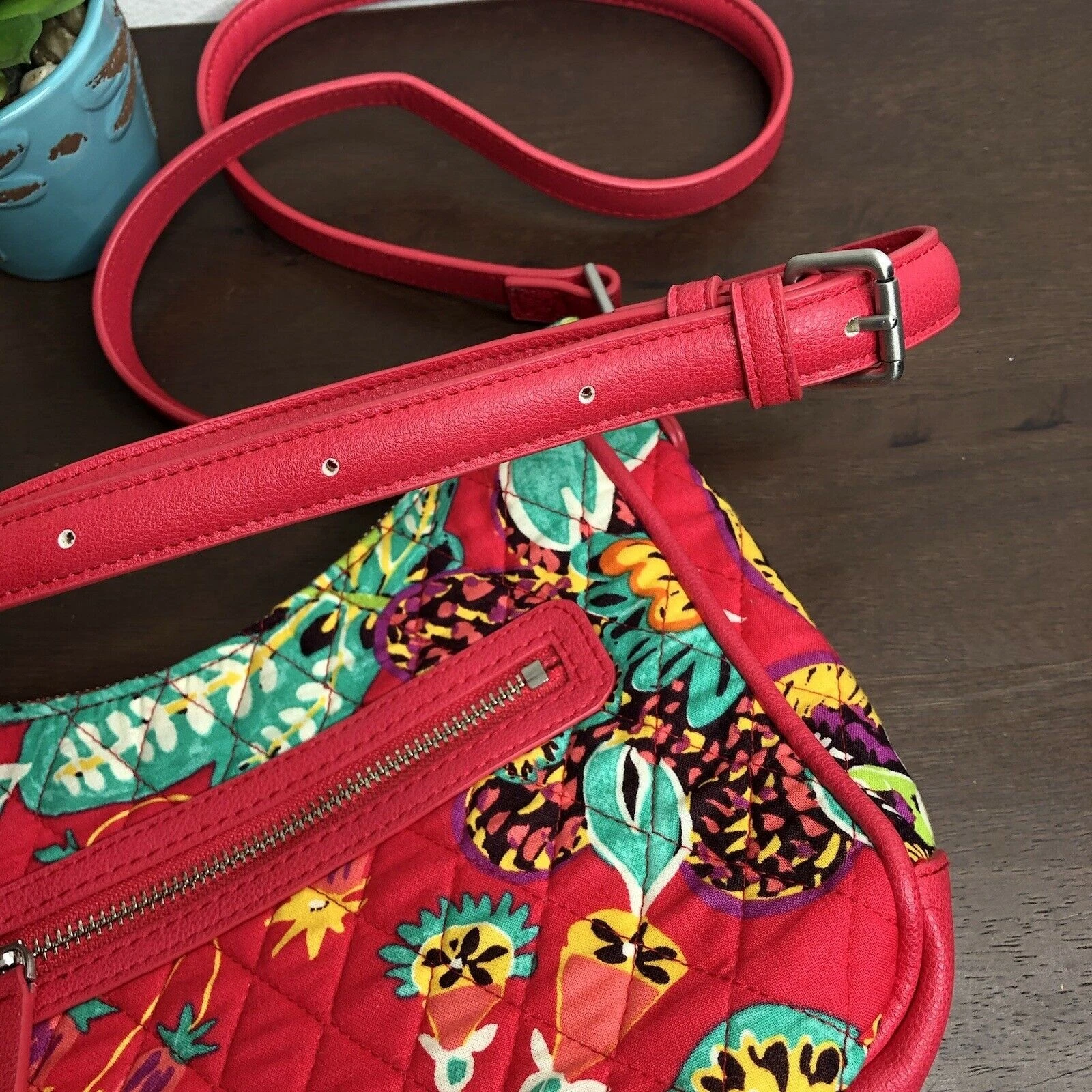 Borsa a tracolla Vera Bradley Mini Vivian in cotone trapuntato Rumba