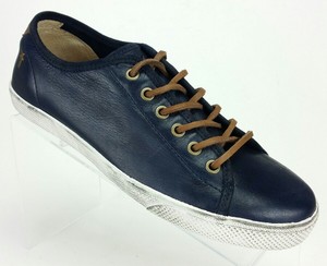 frye chambers low navy