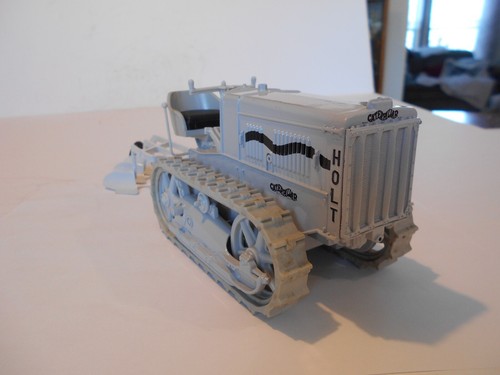 1993 Ertl 1:16 Scale Caterpillar Holt 2-Ton Track-Type Tractor #2438 w/Plow Used - Picture 13 of 18