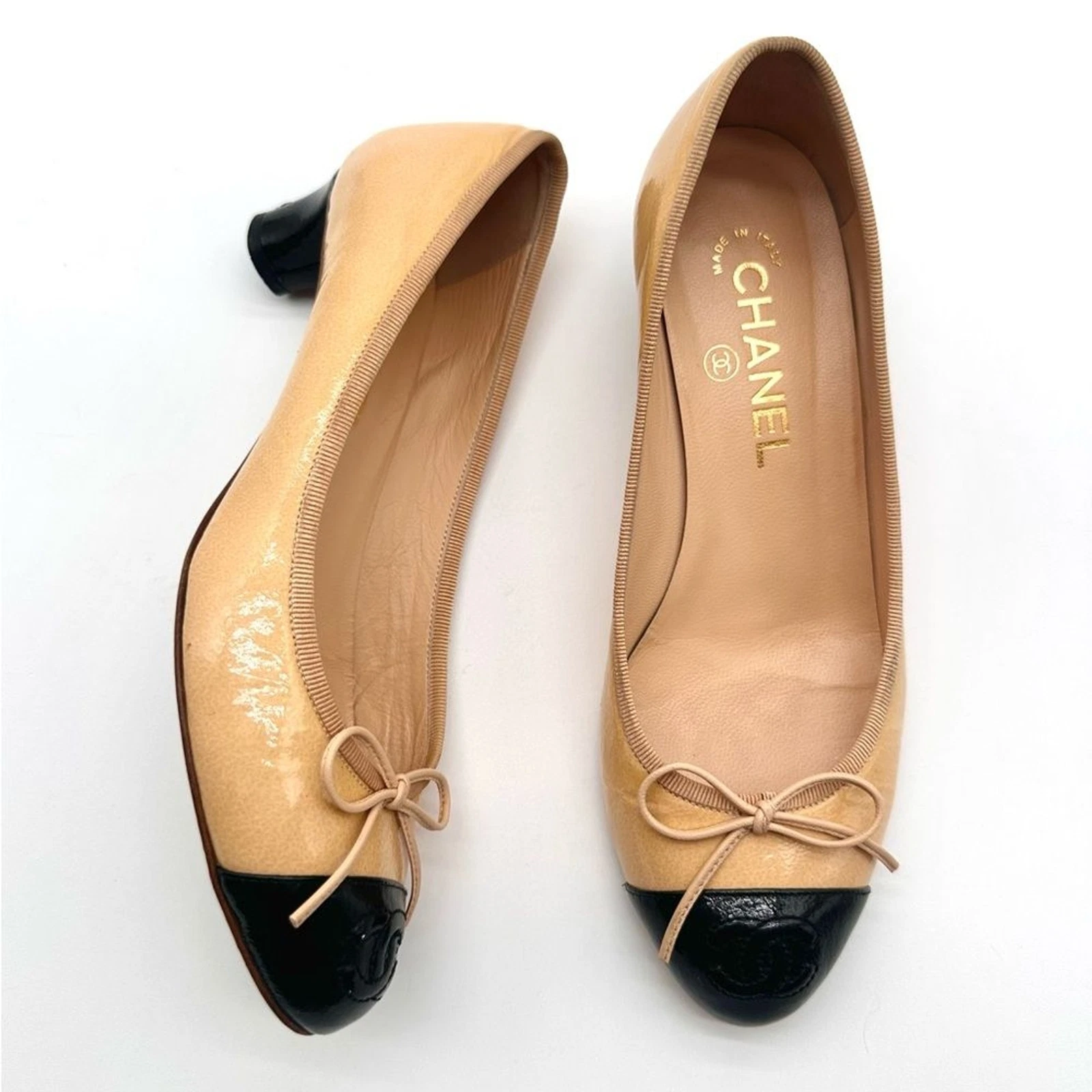 Ballerine CHANEL in pelle verniciata logo CC punta tacco a blocco marrone nero EU 37 5