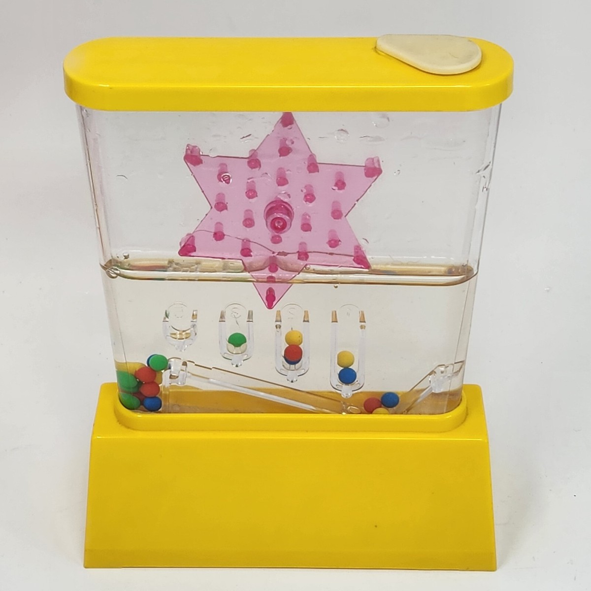 VINTAGE 1976 TOMY WATERFUL PLASTIC STARBALL RING TOSS WATER