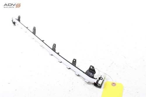 2022 - 2024 JEEP GRAND WAGONEER DASH RIGHT SIDE COURTESY LIGHT LAMP BAR OEM - Picture 2 of 7