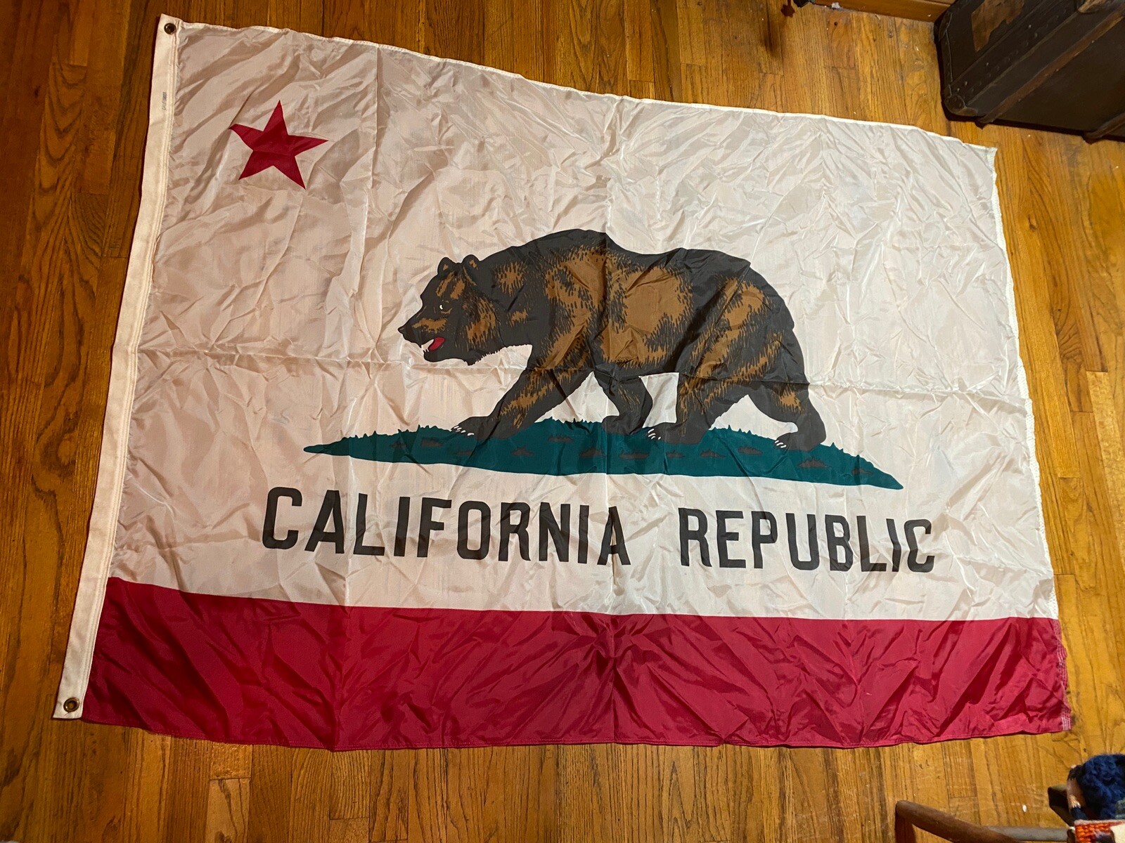 Picture 2 of 8