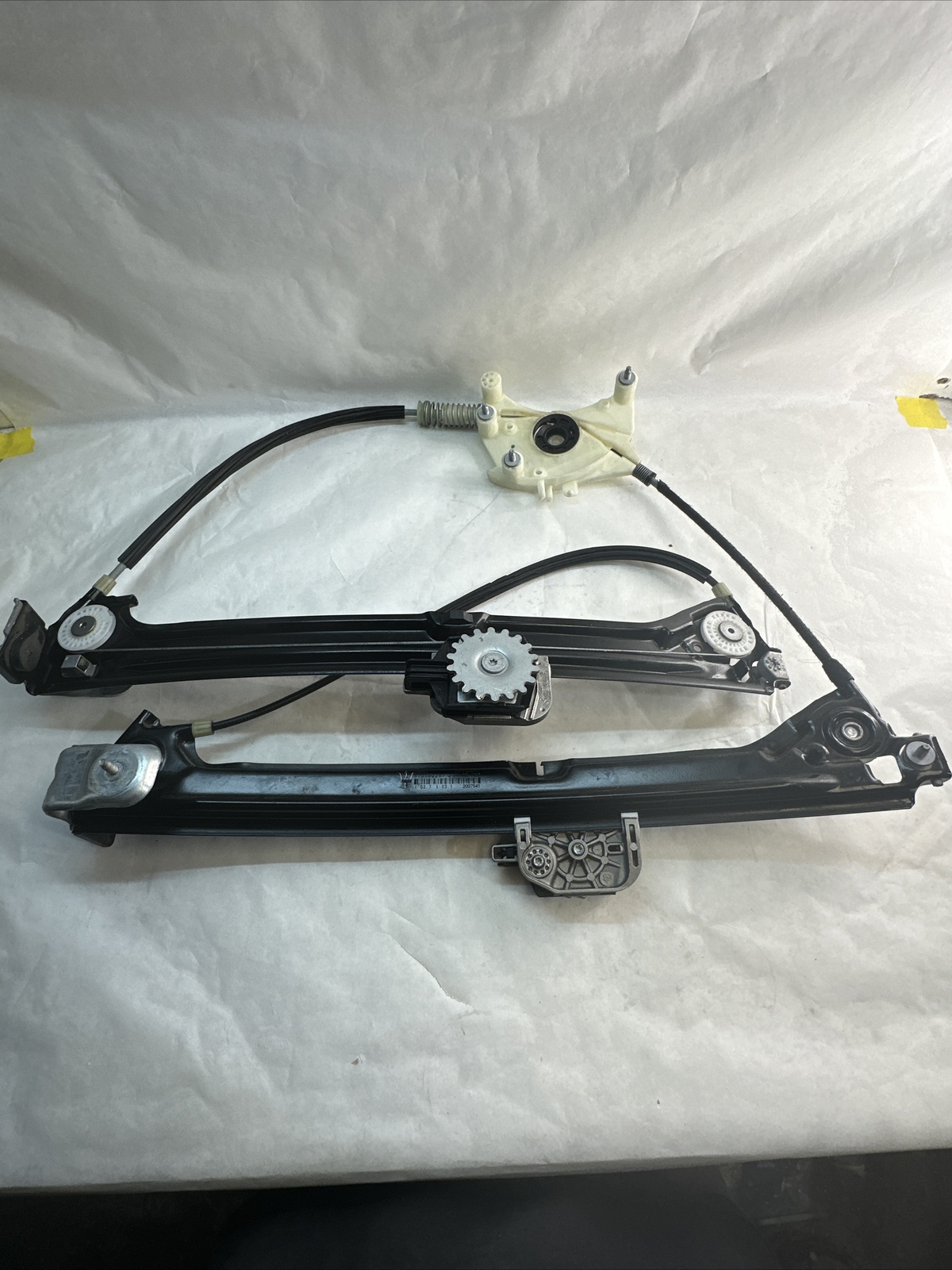 14-17 Maserati Ghibli Front Right Passenger Side Door Window Regulator w/o Motor