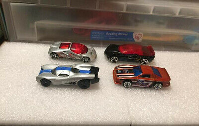 Lote de 8 carros de corrida Hot Wheels 1990-2000 em estado 1/64 muito bom a  EX