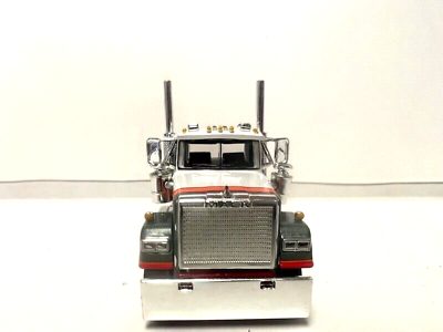 DCP / FIRST GEAR 1/64 SCALE MACK SUPER LINER, DAY CAB WHITE DCP / FIRST GEAR 1/64 SCALE MACK SUPER LINER, DAY CAB WHITE