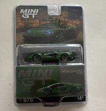 Mini GT Lamborghini Countach LPI 800-4 2021 1:64 Diecast Green