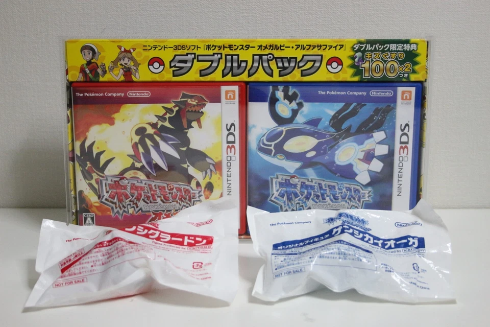 Nintendo 3DS Pokemon Omega Ruby and Alpha Sapphire Double Pack w/ Bonus Figures - Image 2 of 4