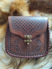 Ledertasche braun mit Prägung & verschluss mittelalter larp reenactment zubehör