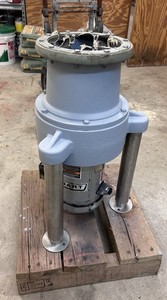 Hobart FD4/200-1 Commercial Garbage Disposer with Adjustable Flanged Feet - 2 hp