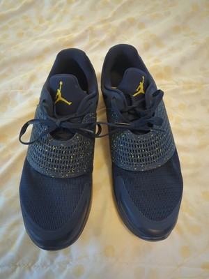 Nike Air Jordan Grind 2 University of Michigan Shoes Mens Size 9.5 Blu NCAA 2018