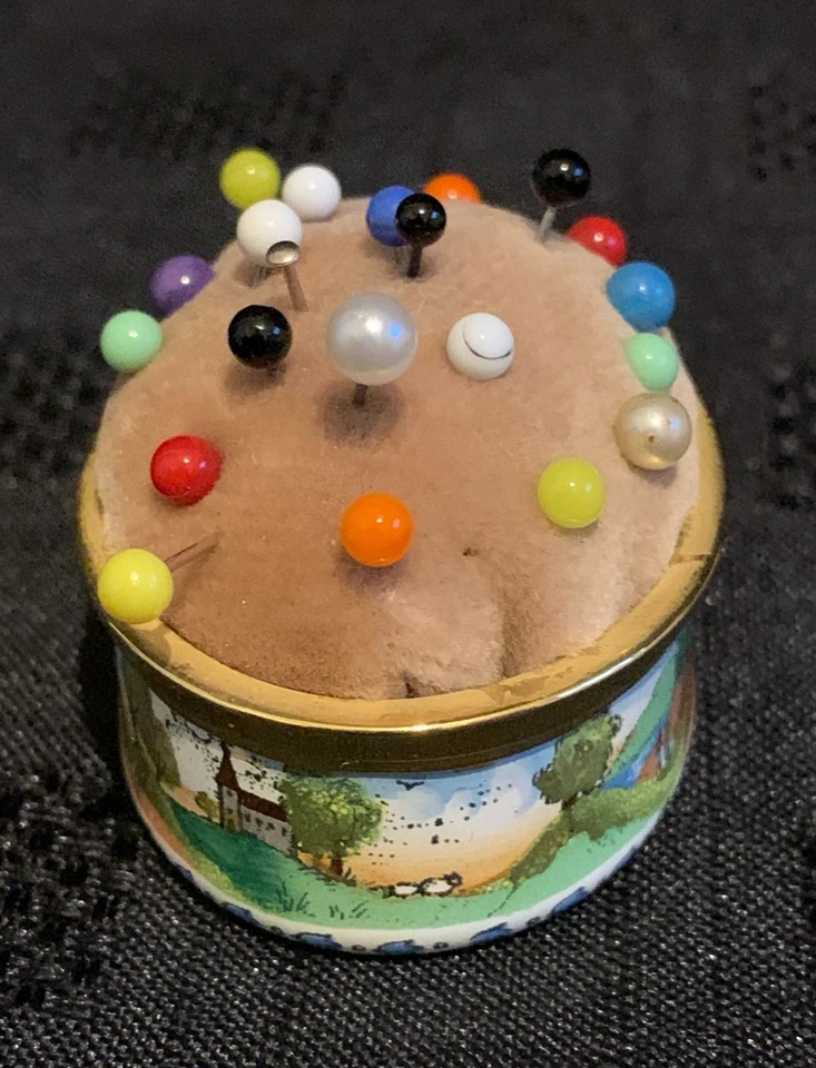 Bilston and Battersea Enamel Countryside Scene Pin Cushion - Discontinued - Image 2 of 4