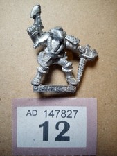 Warhammer 40k 1989 Space Marine 070121/1 Marine With Chainsword And NeedlePistol