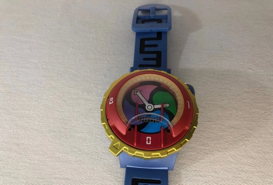 Hasbro Yokai Yo-Kai Watch & 50 DISCS Collection Lot HOLOS Medals Japanese - Image 4 of 4