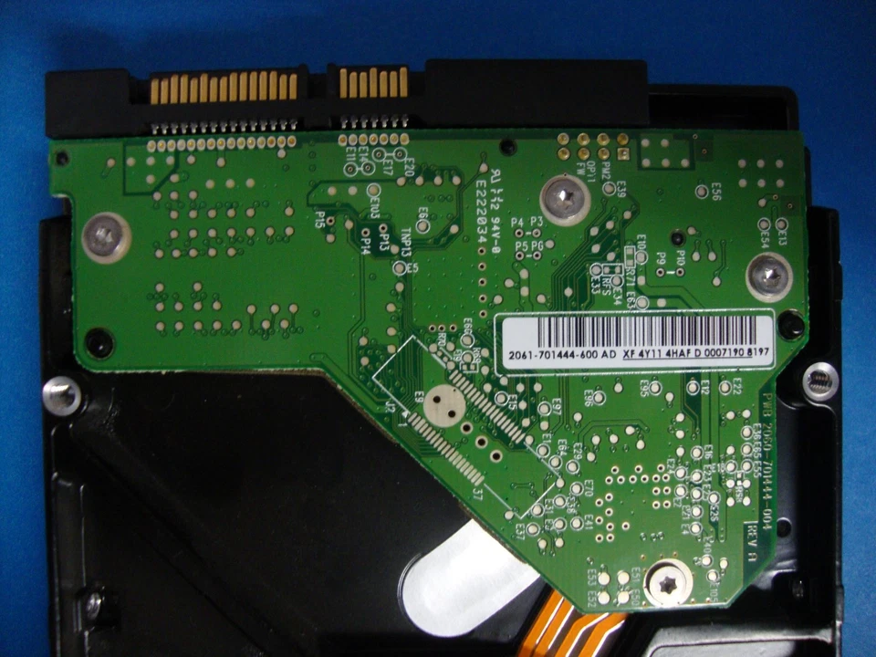 Western Digital 250GB SATA Hard Drive WD2500AAJS-75VWA0 DCM: HHNCHT2MHN     - Image 2 of 3