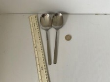 2 X VINERS SHEFFIED LOVE STORY DESSERT SERVING SPOONS  STAINLESS STEEL CUTLERY