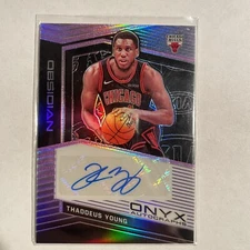 2019-20 Panini Obsidian Onyx Auto /49 Thaddeus Young #OA-TYG Auto