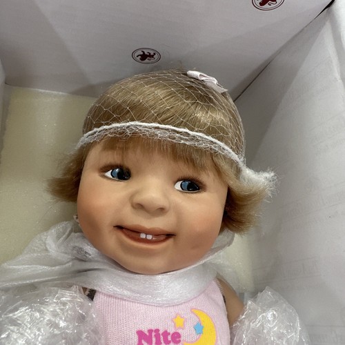 Ashton Drake “Nite Nite Nana” Doll By Dianna Effner Rare - Picture 5 of 10