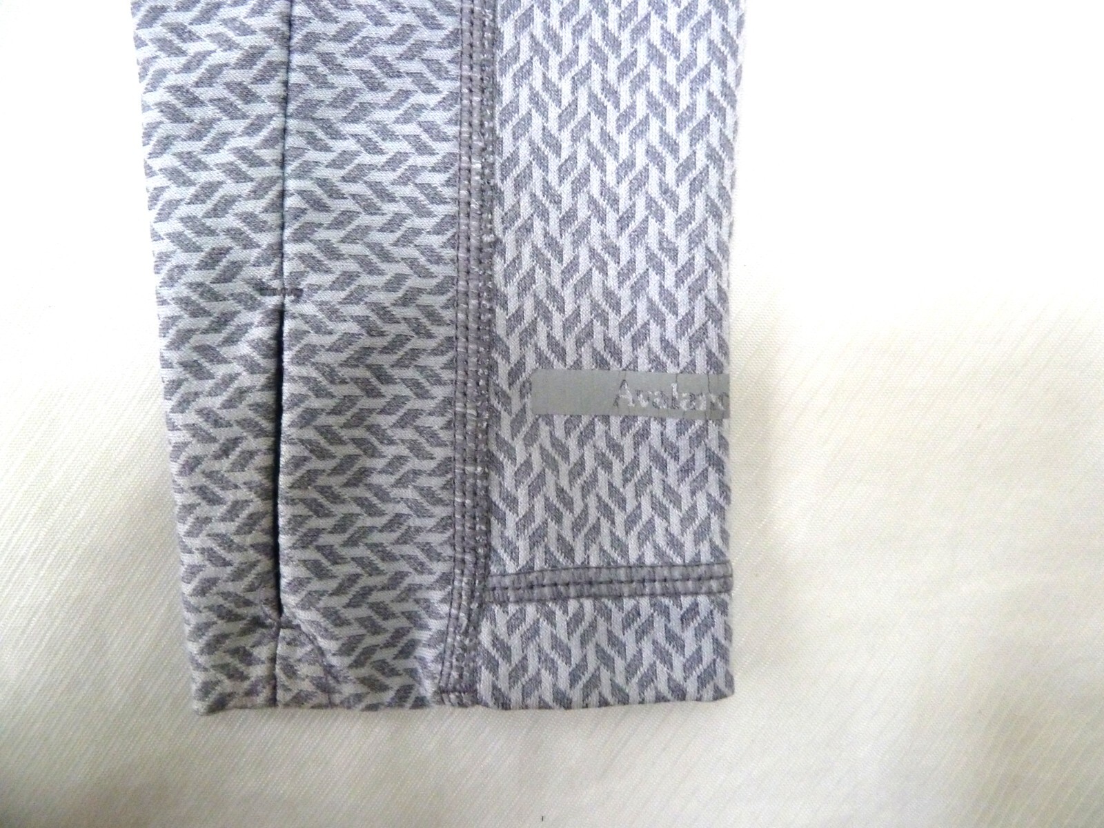 Avalanche Women's Pullover Medium Performance Swe… - image 4