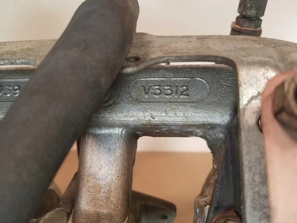 Coletor de admissão TRIUMPH TR7 RKC0396 DD1 V3312 1975-76 original do fabricante  - Imagem 3 de 4