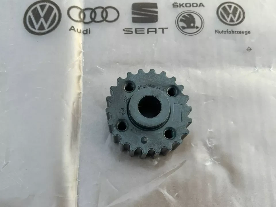 VW/AUDI/SEAT/SKODA CRANKSHAFT GEAR TIMING SPROCKET PULLEY 05L105263A - Image 3 of 4