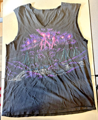 Vintage Habitat XCIII Wolf Lighting Graphic Single Stitch Thrashed T-Shirt