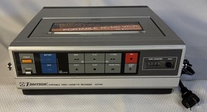 VINTAGE Emerson VCP700 Portable Video Cassette  AC/DC  Recorder TESTED with Case