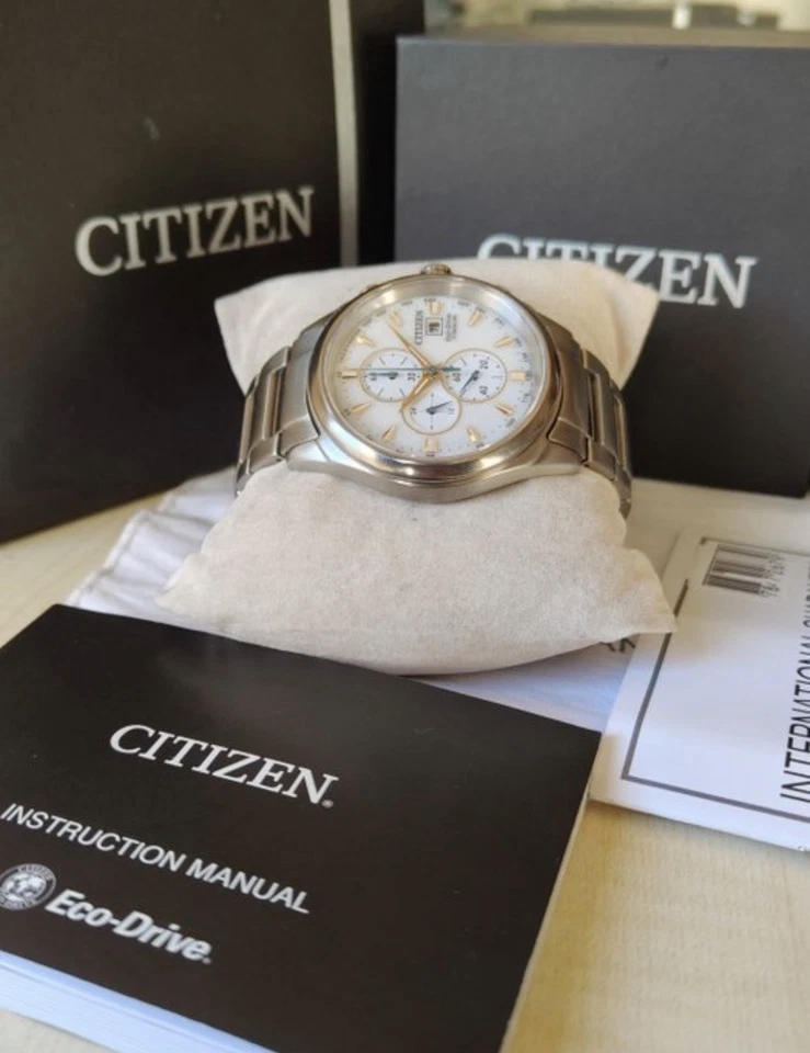 Citizen - Solar Super Titanium - Imagen 4 de 4
