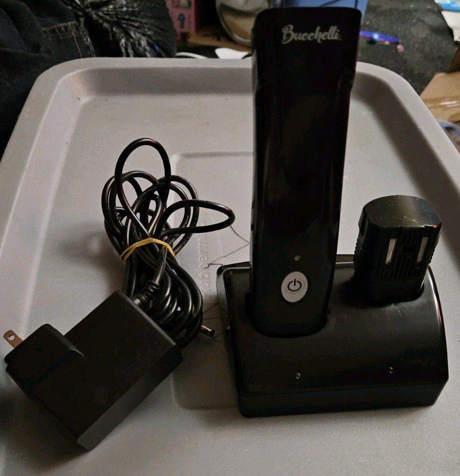 Bucchelli 919 Detachable Blade Dog Grooming Clipper With Charger & Extra Battery