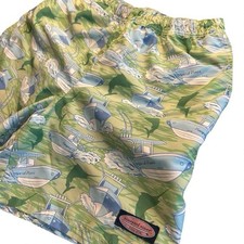 Vineyard Vines Swim Trunks Men  s Medium Green Boat Marlin Print Polyester