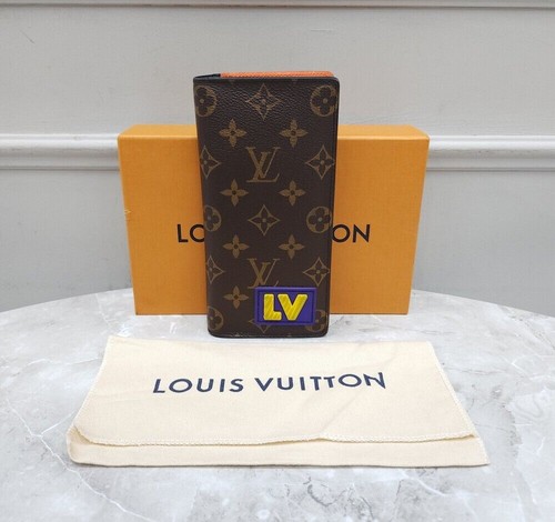 Louis Vuitton Rubber Patch Brazza Wallet 94578713 - Picture 7 of 7