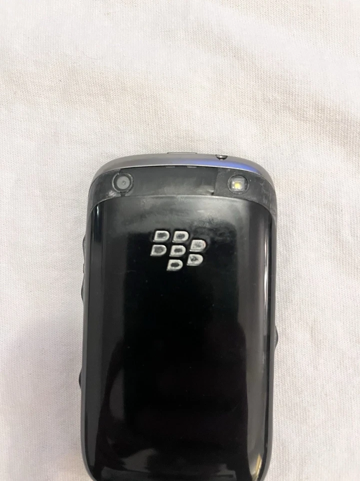 BlackBerry Curve 9300 T-Mobile QWERTY Smartphone – Untested Vintage Phone - Image 4 of 4