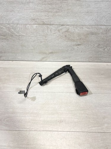 BMW 3 E90 E91 2010 Gurtschloss vorne 9119542 KAN8850