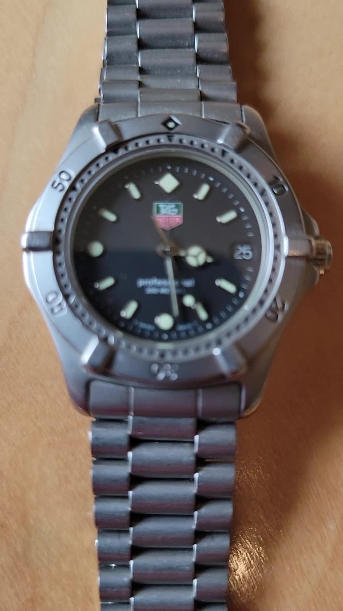 TAGHEUER タグホイヤー WE1210-R プロフェッショナル 楽天市場】【TAG HEUER】タグホイヤー プロフェッショナル200m